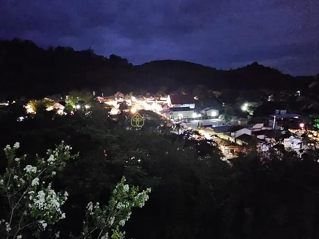 Casa com 80m² 2 quartos e 2 banheiros, à venda, no bairro Penedo em Itatiaia