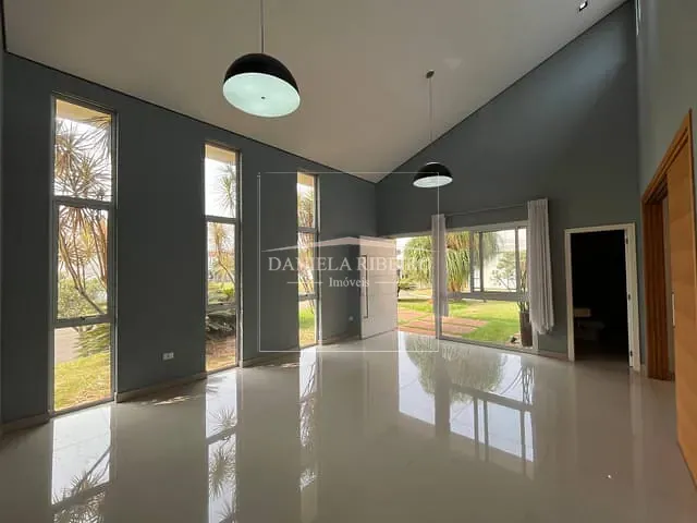 Casa com 798m² 4 quartos e 5 banheiros, à venda, no bairro Esperança em Londrina