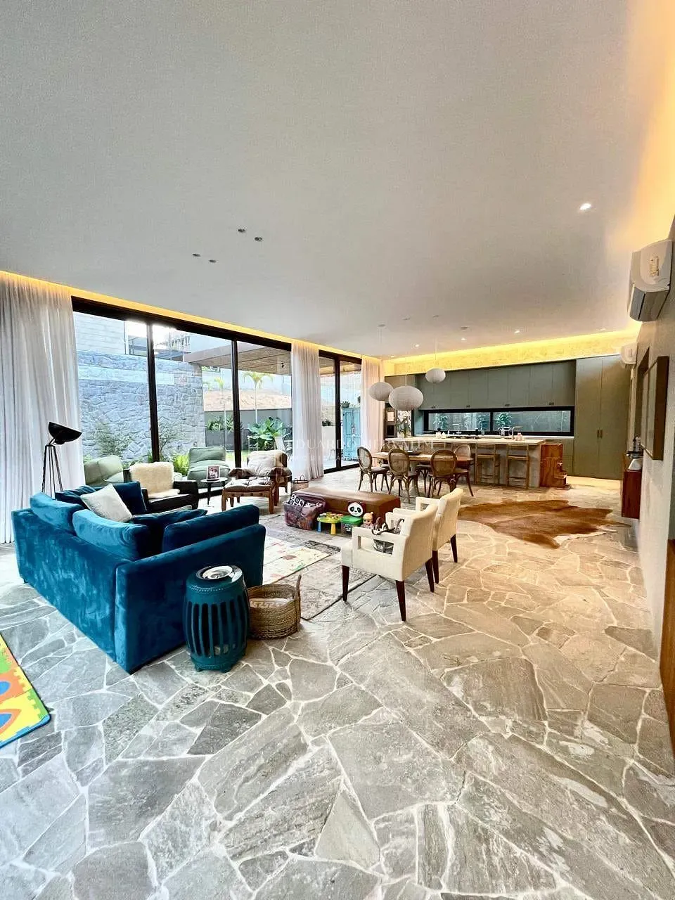 Casa, 3 quartos, 352 m² - Foto 1