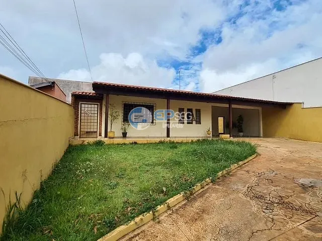 Casa com 525m² 3 quartos e 3 banheiros, à venda, no bairro Califórnia em Londrina