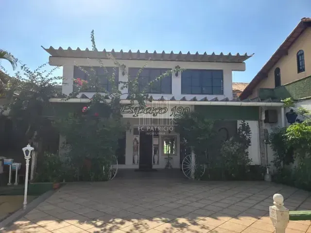 Casa com 250m² 5 quartos e 2 banheiros, à venda, no bairro Colubande em São Gonçalo