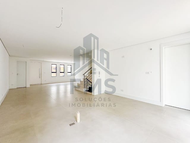 Casa com 280m² 3 quartos e 5 banheiros, à venda, no bairro Santo Inácio em Curitiba