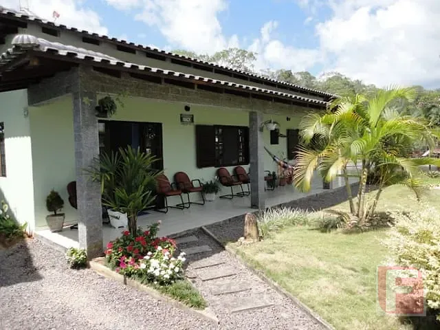 Casa com 952m² 2 quartos e 2 banheiros, à venda, no bairro Maresia em Itapoá