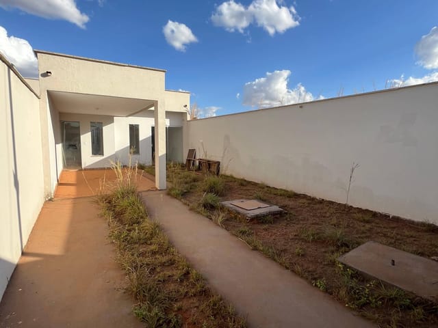 Casa com 180m² 3 quartos e 2 banheiros, à venda, no bairro Itapoã em Aparecida de Goiânia