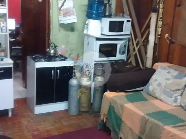 Casa 2 quartos e 1 banheiro, à venda, no bairro Areal em Pelotas