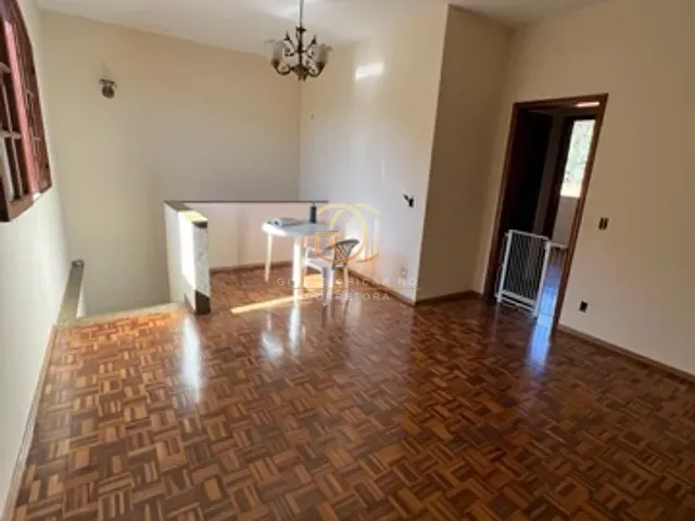 Casa 6 quartos e 5 banheiros, à venda, no bairro Laranjeiras em Valença