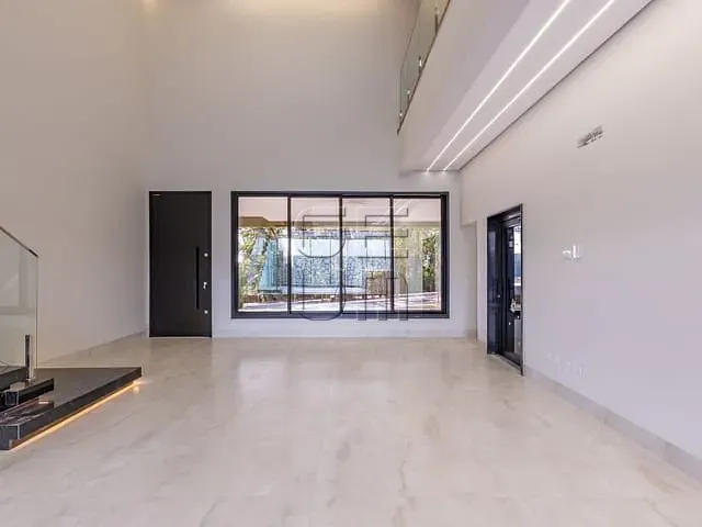 Casa com 360m² 4 quartos e 6 banheiros, à venda, no bairro Esperança em Londrina