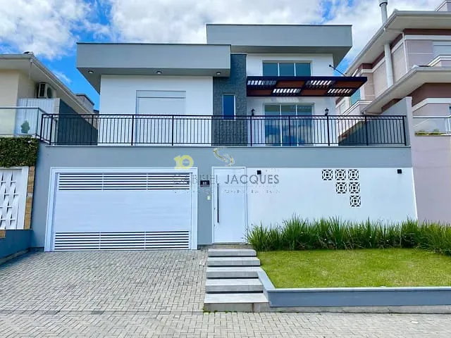 Casa com 360m² 3 quartos e 3 banheiros, à venda, no bairro Cidade Universitária Pedra Branca em Palhoça