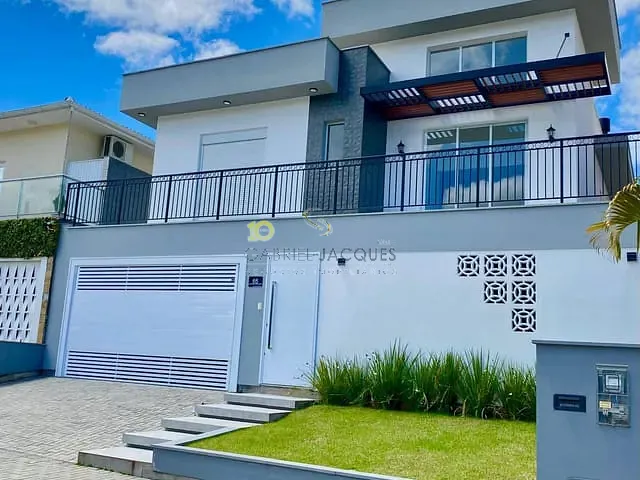 Casa com 360m² 3 quartos e 3 banheiros, à venda, no bairro Cidade Universitária Pedra Branca em Palhoça