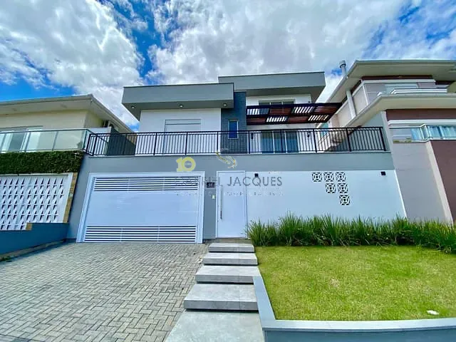 Casa com 360m² 3 quartos e 3 banheiros, à venda, no bairro Cidade Universitária Pedra Branca em Palhoça