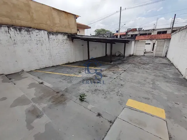 Casa com 270m² 4 quartos e 2 banheiros, à venda, no bairro Centro em Embu-Guaçu