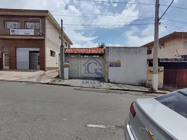 Casa com 270m² 4 quartos e 2 banheiros, à venda, no bairro Centro em Embu-Guaçu