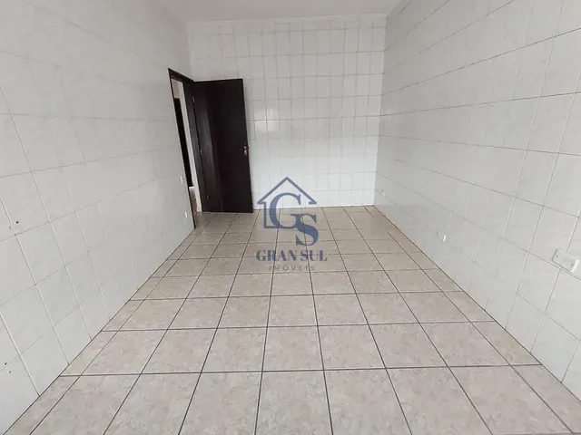 Casa com 270m² 4 quartos e 2 banheiros, à venda, no bairro Centro em Embu-Guaçu