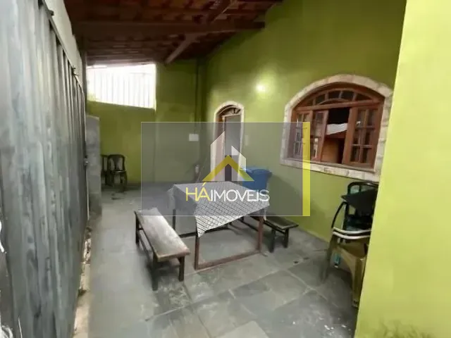 Casa com 170m² 6 quartos e 3 banheiros, para alugar, no bairro Santa Cruz em Belo Horizonte