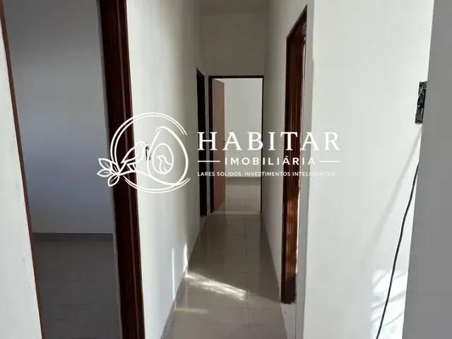 Casa 3 quartos e 2 banheiros, para alugar, no bairro Centro em Corumbá