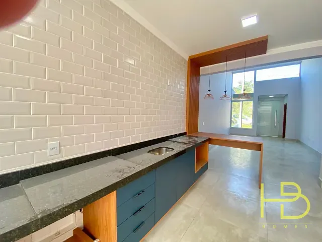 Casa 3 quartos e 2 banheiros, para alugar, no bairro Éden em Sorocaba