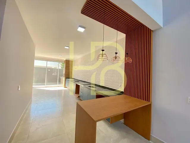 Casa 3 quartos e 2 banheiros, para alugar, no bairro Éden em Sorocaba