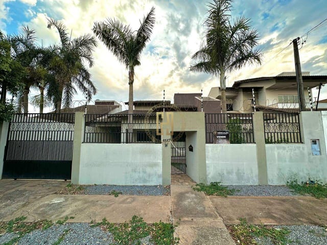 Casa com 384m² 3 quartos e 3 banheiros, à venda, no bairro Residencial das Acácias em Nova Mutum