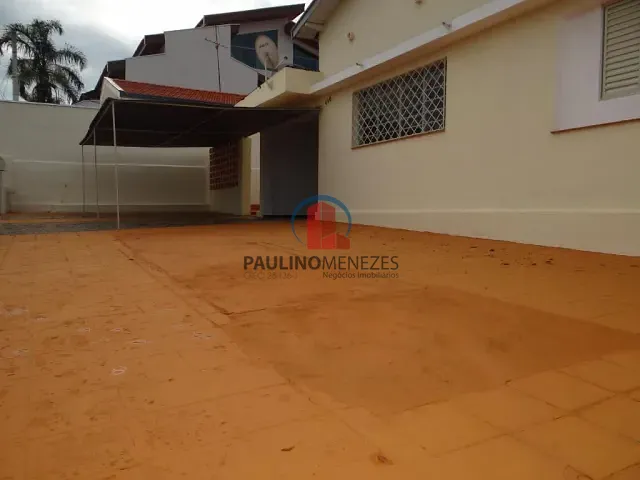 Casa com 262m² 3 quartos e 2 banheiros, para alugar, no bairro Vila Galo em Americana