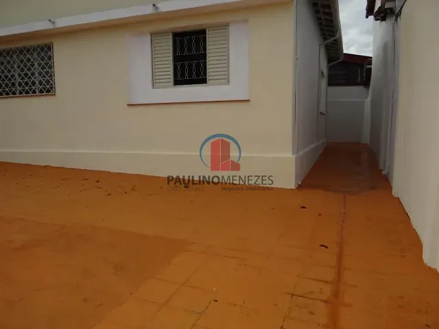 Casa com 262m² 3 quartos e 2 banheiros, para alugar, no bairro Vila Galo em Americana