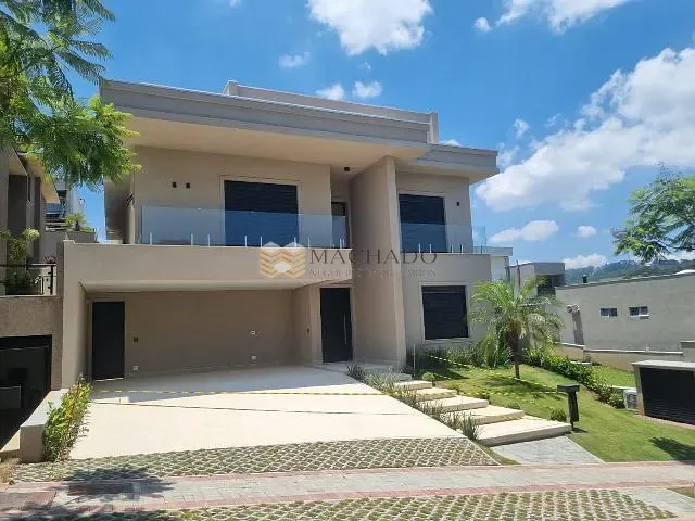 Casa com 420m² 4 quartos e 5 banheiros, à venda, no bairro Tamboré em Santana de Parnaíba