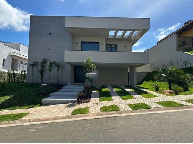 Casa com 800m² 4 quartos e 6 banheiros, à venda, no bairro Monte Alegre em Vinhedo
