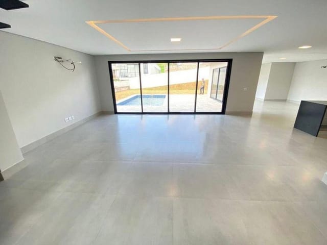 Casa com 800m² 4 quartos e 6 banheiros, à venda, no bairro Monte Alegre em Vinhedo