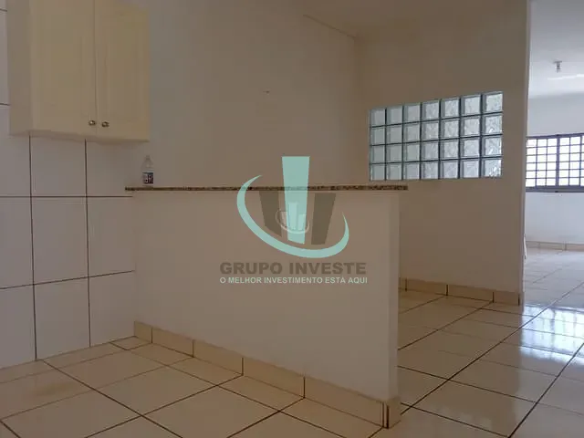 Casa com 1399m² 2 quartos e 2 banheiros, à venda, no bairro JARDIM DO CARMO em ARARAQUARA