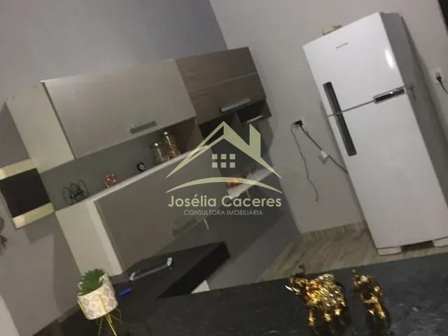 Casa com 60m² 2 quartos e 1 banheiro, à venda, no bairro Centro em Chapada Dos Guimarães