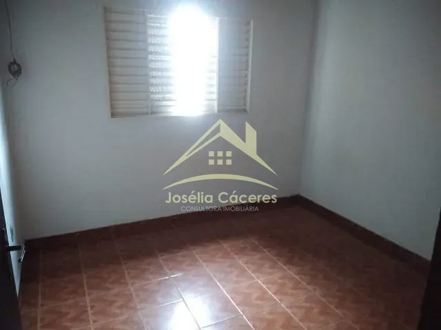 Casa com 60m² 2 quartos e 1 banheiro, à venda, no bairro Centro em Chapada Dos Guimarães