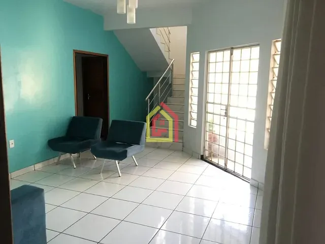 Casa com 1m² 4 quartos e 3 banheiros, à venda, no bairro Novo Horizonte em Marabá