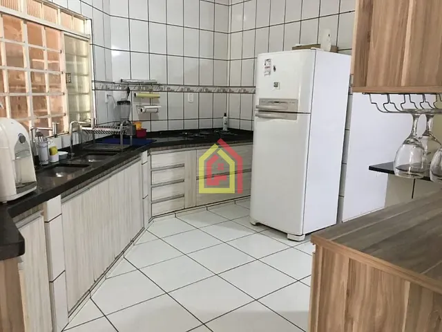 Casa com 1m² 4 quartos e 3 banheiros, à venda, no bairro Novo Horizonte em Marabá
