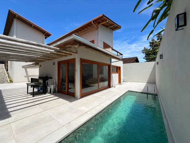 Casa com 284m² 3 quartos e 4 banheiros, à venda, no bairro Ribeirão (Cambaquara) em Ilhabela