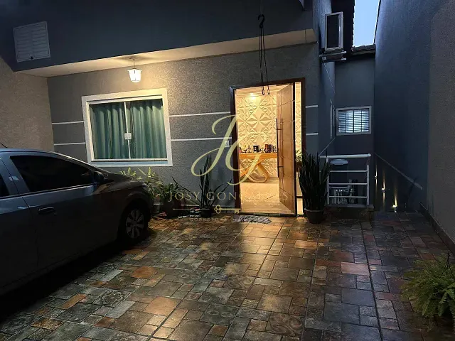 Casa 3 quartos e 3 banheiros, à venda, no bairro Vila Oliveira em Mogi das Cruzes