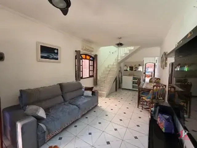 Casa 3 quartos e 4 banheiros, à venda, no bairro Belas Artes em Itanhaém