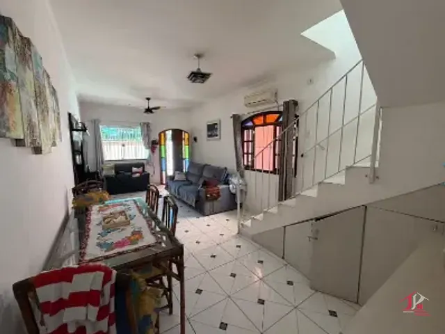 Casa 3 quartos e 4 banheiros, à venda, no bairro Belas Artes em Itanhaém