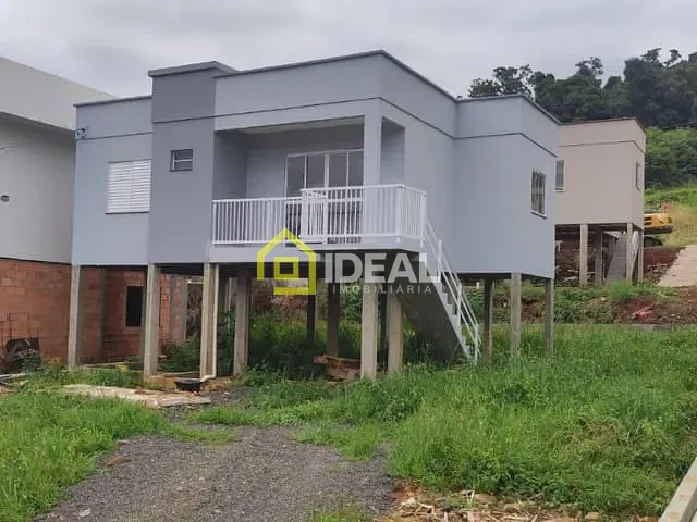 Casa 3 quartos e 1 banheiro, à venda, no bairro Poente do Sol em Concórdia