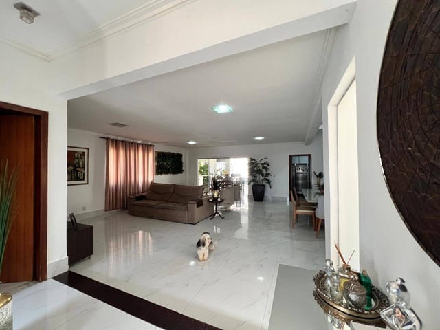 Casa com 434m² 4 quartos e 5 banheiros, para alugar, no bairro Cidade Vera Cruz em Aparecida de Goiânia