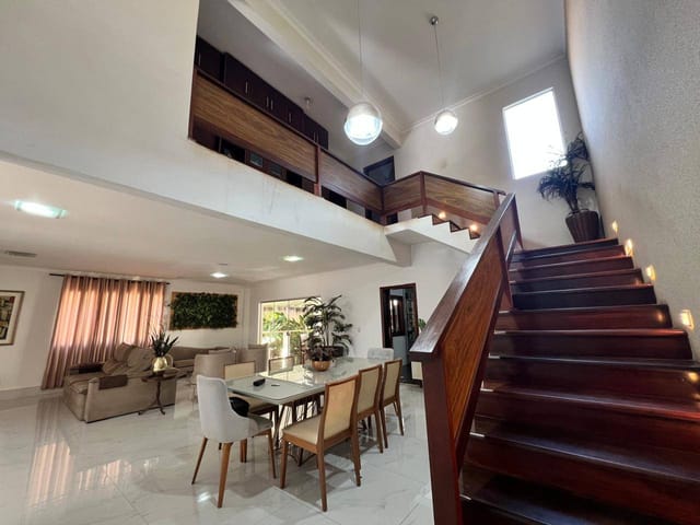 Casa com 434m² 4 quartos e 5 banheiros, para alugar, no bairro Cidade Vera Cruz em Aparecida de Goiânia