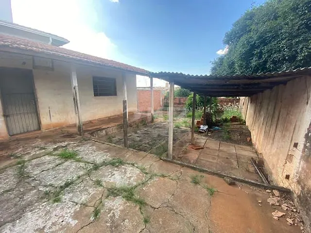 Casa com 396m² 4 quartos e 2 banheiros, à venda, no bairro Jardim Central em Botucatu