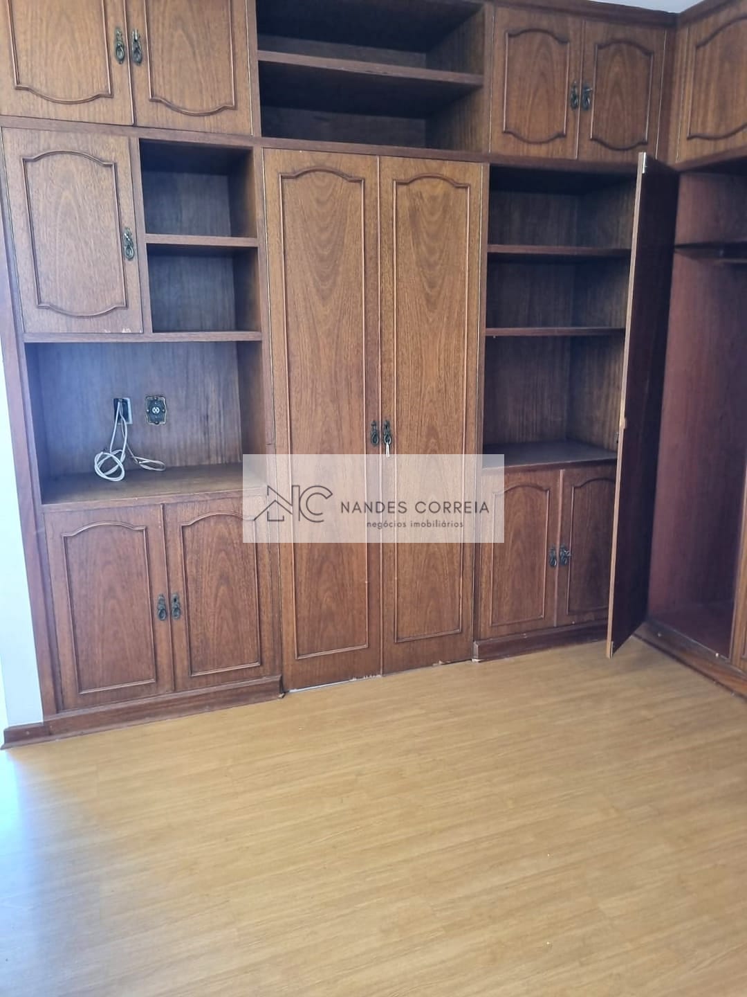 Casa à venda e aluguel com 4 quartos, 465m² - Foto 14