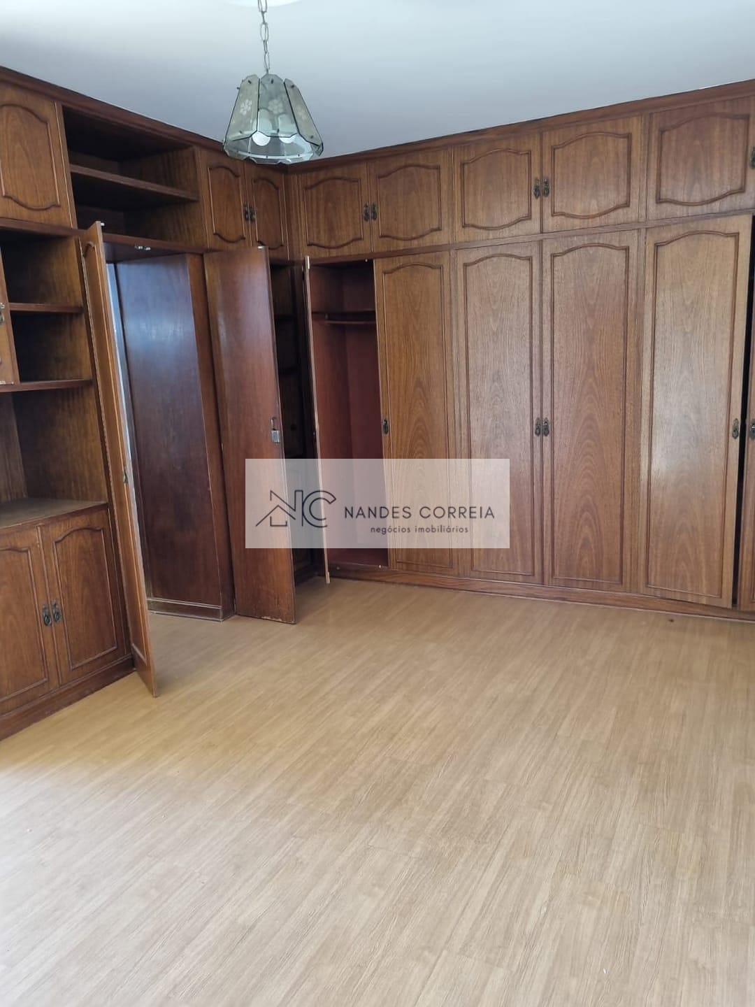 Casa à venda e aluguel com 4 quartos, 465m² - Foto 17