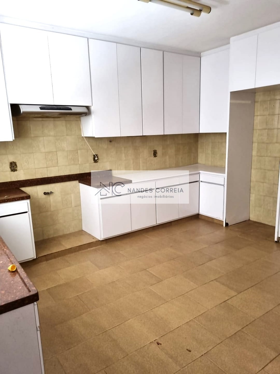 Casa à venda e aluguel com 4 quartos, 465m² - Foto 23