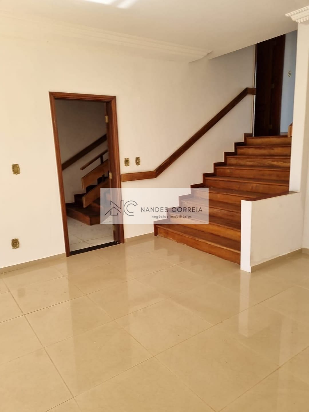 Casa à venda e aluguel com 4 quartos, 465m² - Foto 26