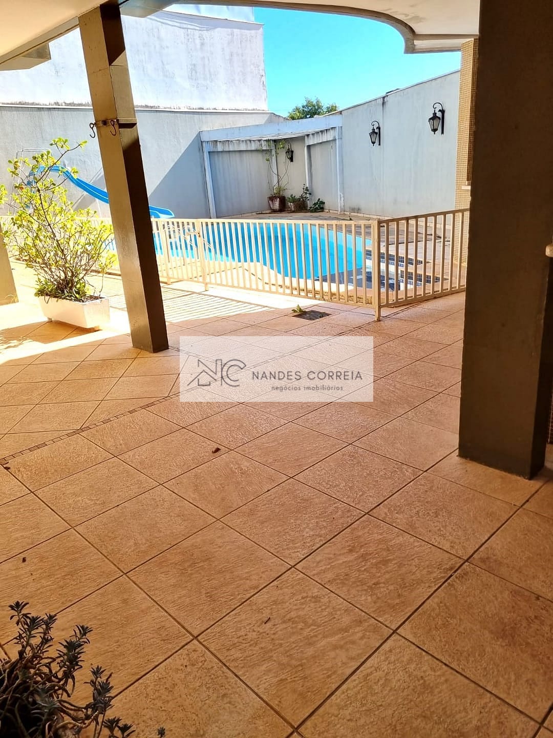 Casa à venda e aluguel com 4 quartos, 465m² - Foto 32