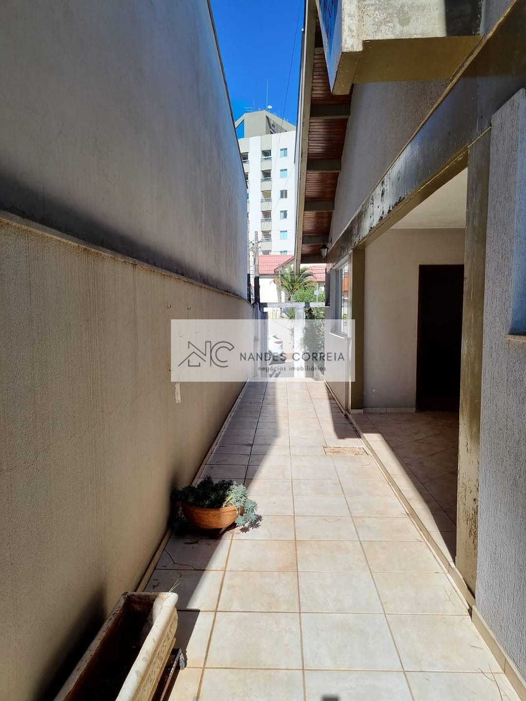 Casa à venda e aluguel com 4 quartos, 465m² - Foto 33
