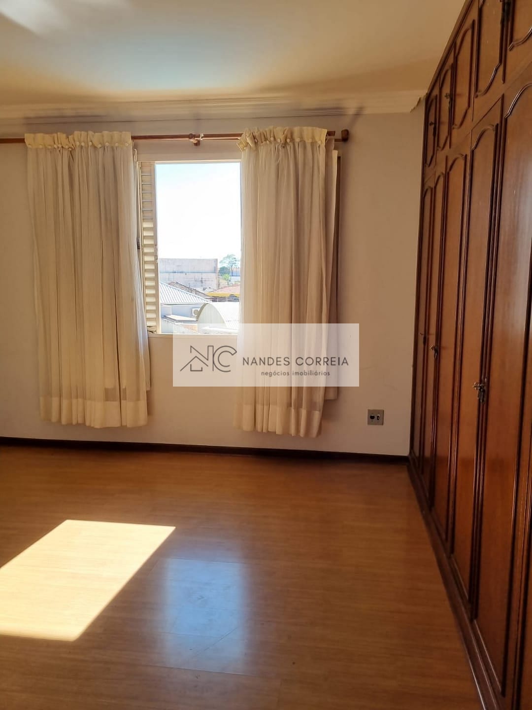 Casa à venda e aluguel com 4 quartos, 465m² - Foto 36