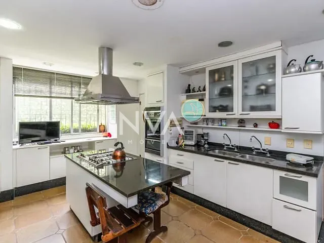 Casa com 1500m² 4 quartos e 4 banheiros, à venda, no bairro Itanhangá em Rio de Janeiro
