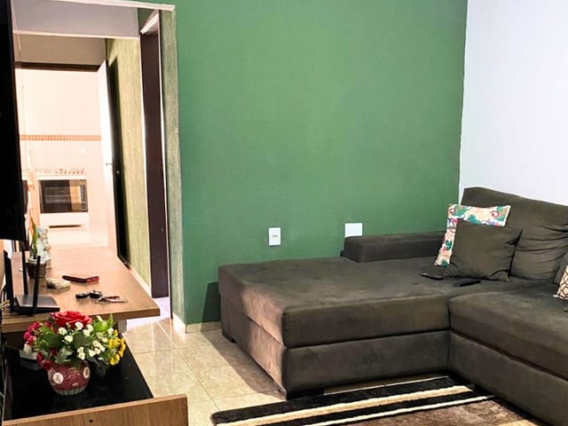 Casa com 200m² 2 quartos e 1 banheiro, à venda, no bairro Residencial Augusto Zangirolami em Olímpia