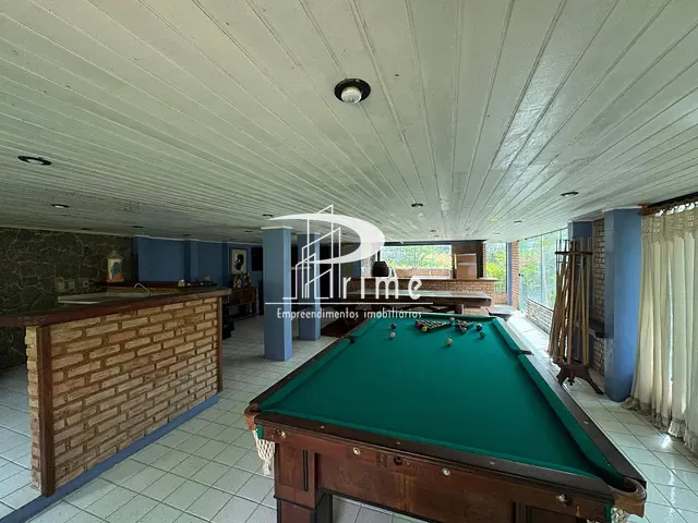 Casa com 1781m² 3 quartos e 5 banheiros, à venda, no bairro Itaipu em Niterói